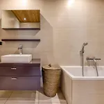 Au Bon Coin - Luxury Hidden Haven, Mont Blanc View, Hot Tub And Garden Chamonix