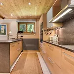 Apartamento Au Bon Coin - Luxury Hidden Haven, Mont Blanc View, Hot Tub And Garden
