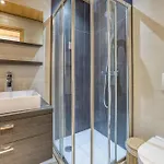 Apartamento Au Bon Coin - Luxury Hidden Haven, Mont Blanc View, Hot Tub And Garden Chamonix