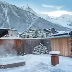 Au Bon Coin - Luxury Hidden Haven, Mont Blanc View, Hot Tub And Garden Chamonix