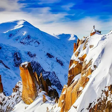Au Bon Coin - Luxury Hidden Haven, Mont Blanc View, Hot Tub And Garden *