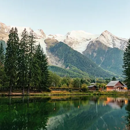Au Bon Coin - Luxury Hidden Haven, Mont Blanc View, Hot Tub And Garden Chamonix