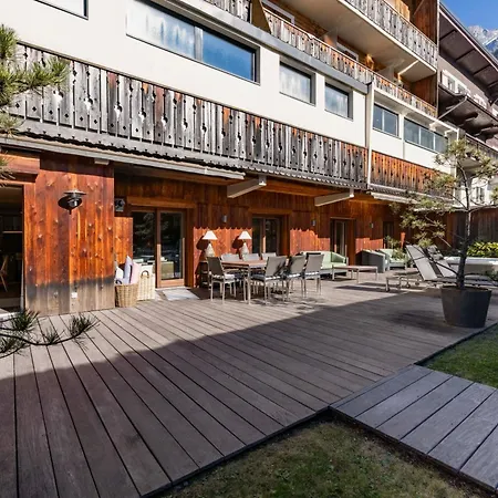 Apartamento Au Bon Coin - Luxury Hidden Haven, Mont Blanc View, Hot Tub And Garden Chamonix