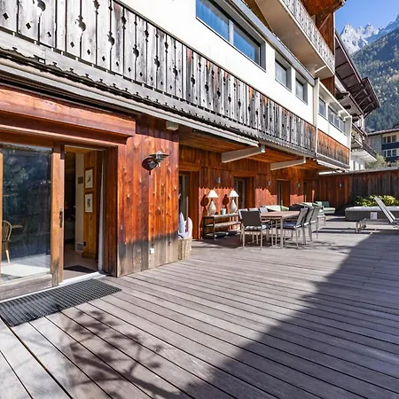 Au Bon Coin - Luxury Hidden Haven, Mont Blanc View, Hot Tub And Garden Chamonix