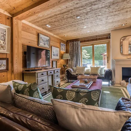 Apartamento Au Bon Coin - Luxury Hidden Haven, Mont Blanc View, Hot Tub And Garden Chamonix