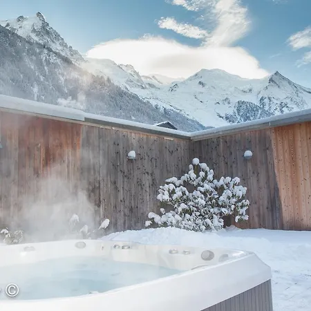 Apartment Au Bon Coin - Luxury Hidden Haven, Mont Blanc View, Hot Tub And Garden *