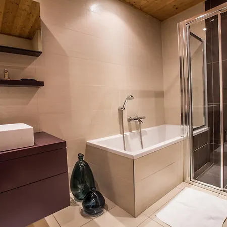 Au Bon Coin - Luxury Hidden Haven, Mont Blanc View, Hot Tub And Garden