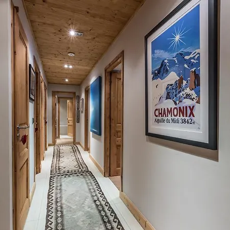 Apartment Au Bon Coin - Luxury Hidden Haven, Mont Blanc View, Hot Tub And Garden Chamonix