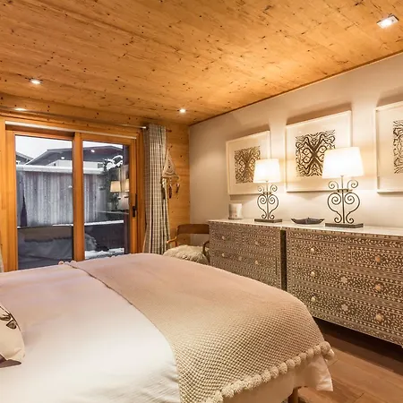 Apartment Au Bon Coin - Luxury Hidden Haven, Mont Blanc View, Hot Tub And Garden Chamonix